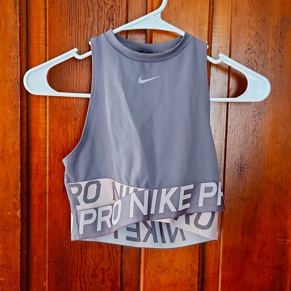 Nike Pro Dri-Fit Crop Top - Picture 1 of 3